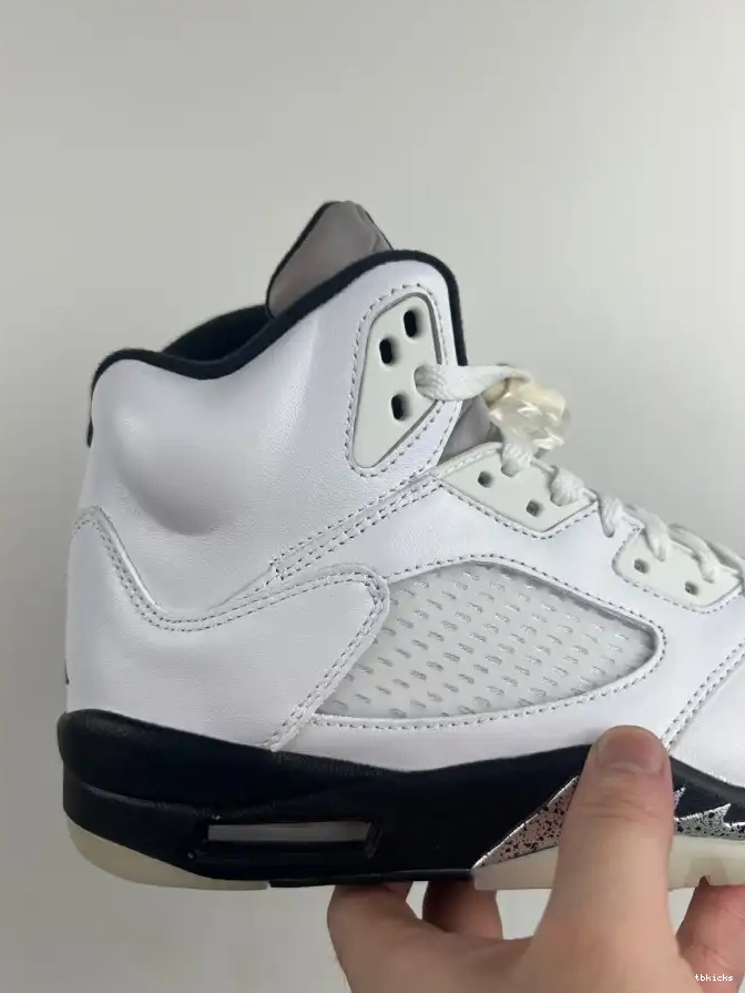 Cheap TBK 5 DD0587-110 AIR JORDAN 'WHITE RETRO BLACK' 0622